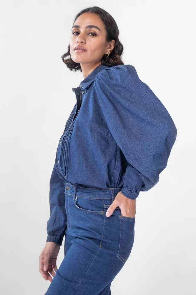 Dames Blouses-BlauweDenimBlouseMetPintuckDetails