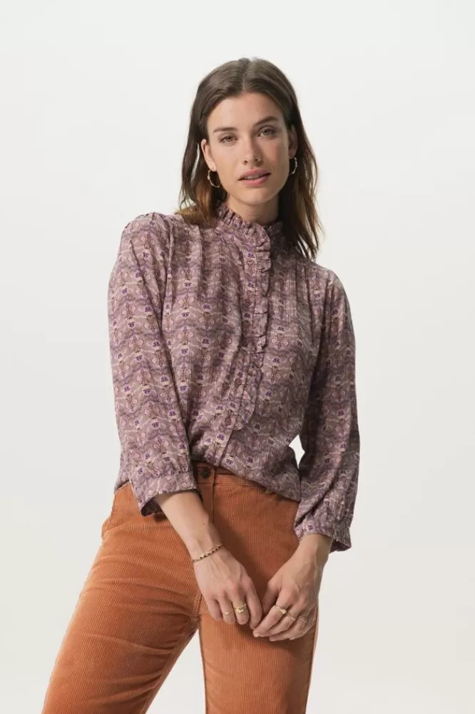 Dames Blouses-PaarseBlouseMetFijneBloemenprintEnRuffleDetails